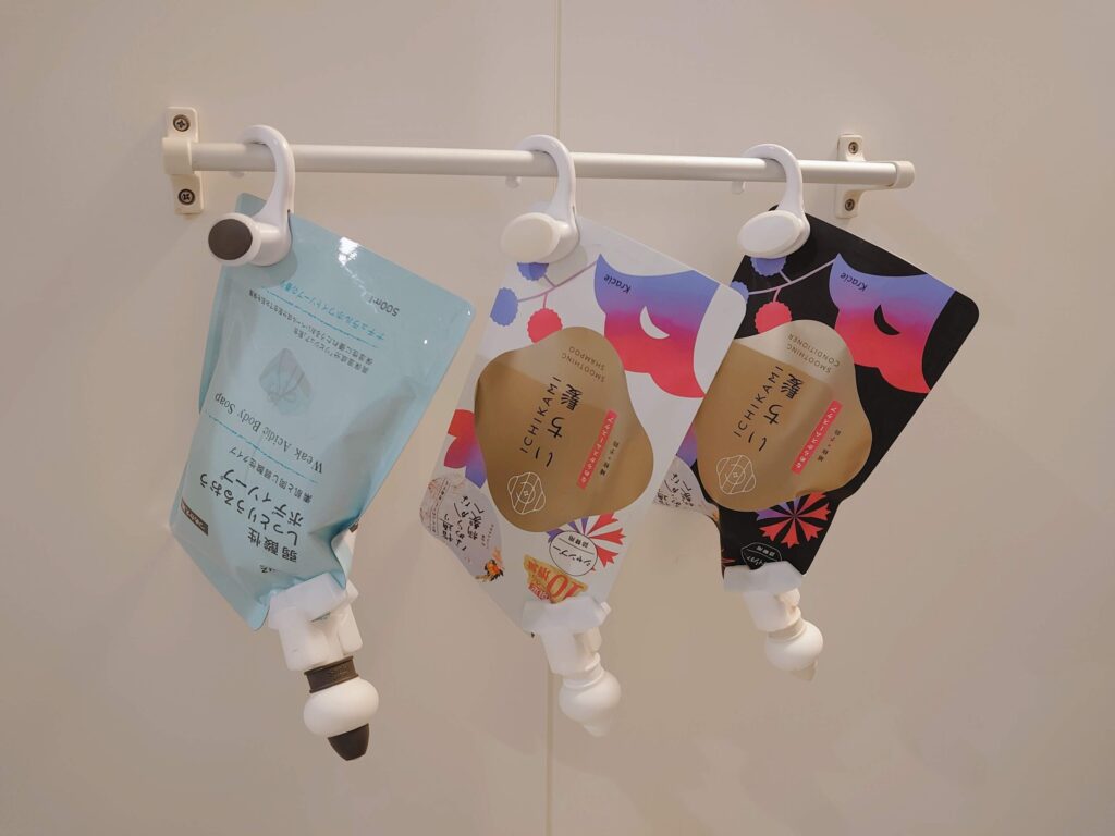 詰め替えパウチに取り付けるだけの詰め替えそのままMINI