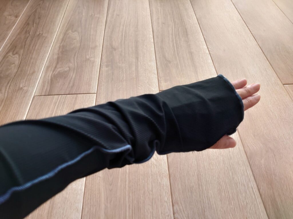 接触冷感アームカバー