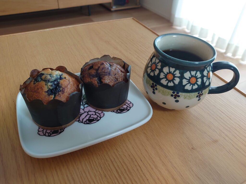 手作りマフィンとコーヒーでおうちカフェ
